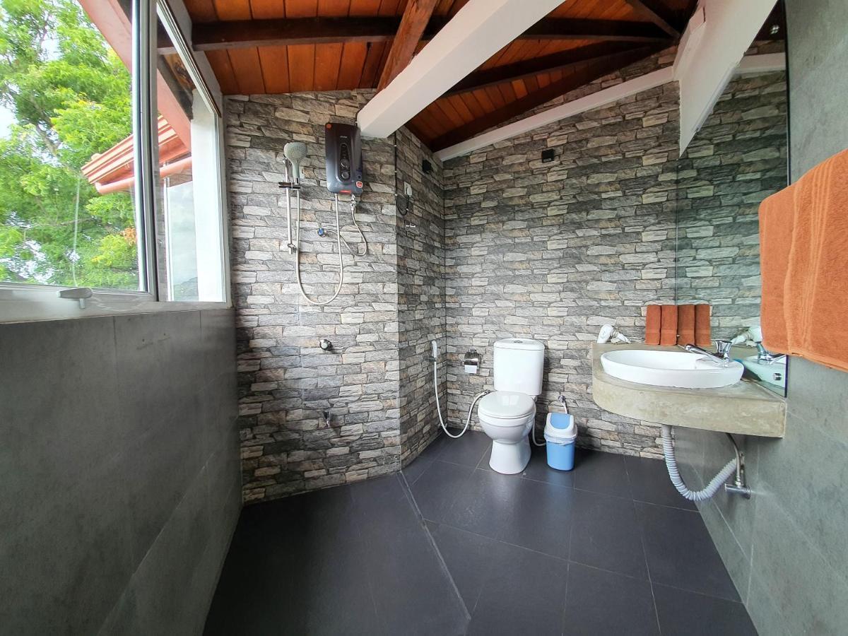 The SkyDeck Kandy Exterior foto